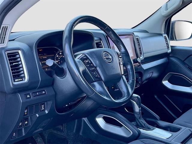 Photo of 2022 Glacier White Nissan Frontier