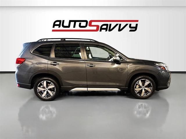 Photo of 2020 Magnetite Gray Metallic Subaru Forester