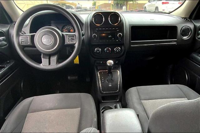 Photo of 2014 Black Clearcoat Jeep Patriot