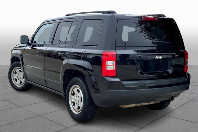 Photo of 2014 Black Clearcoat Jeep Patriot
