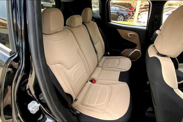 Photo of 2018 Black Jeep Renegade