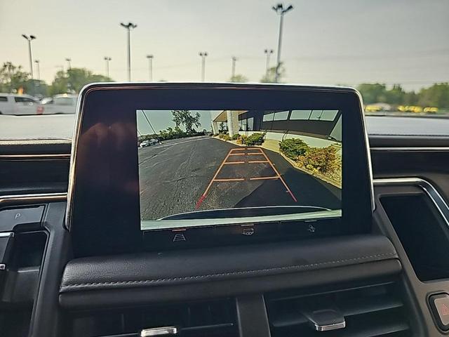 Photo of 2022 Summit White GMC Yukon XL