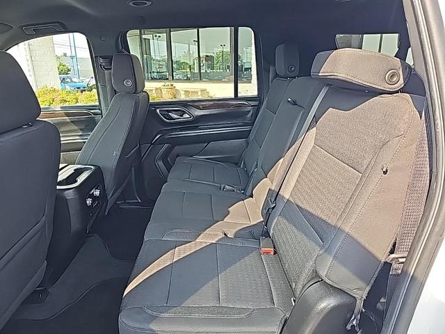 Photo of 2022 Summit White GMC Yukon XL