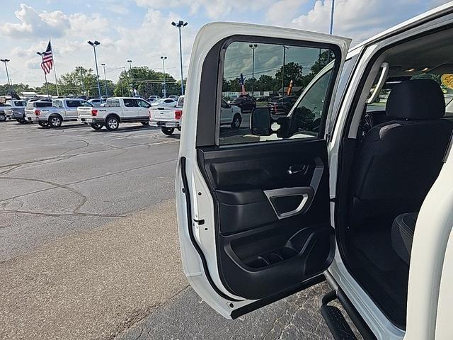 Photo of 2023 Glacier White Nissan Titan XD
