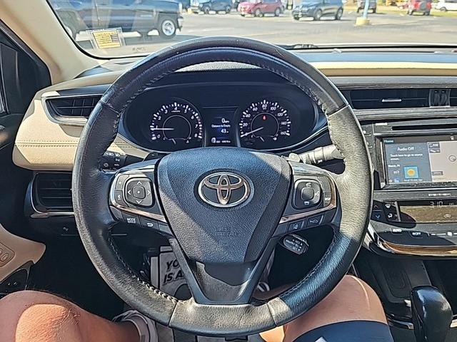 Photo of 2018 Blizzard Pearl Toyota Avalon