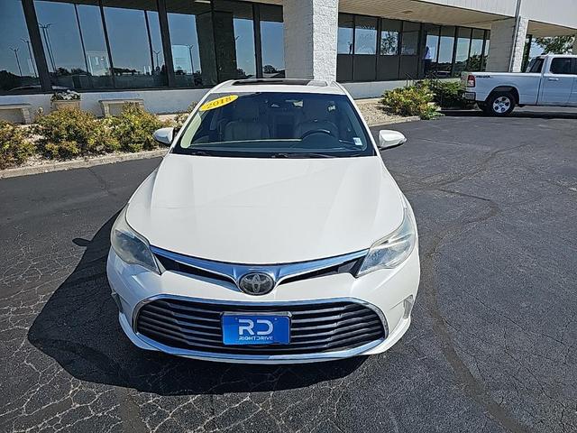 Photo of 2018 Blizzard Pearl Toyota Avalon