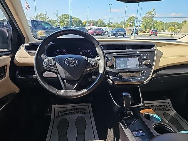 Photo of 2018 Blizzard Pearl Toyota Avalon
