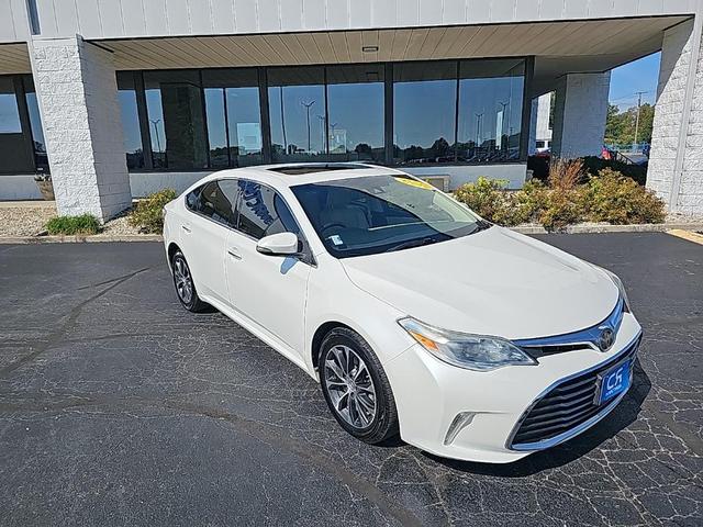 Photo of 2018 Blizzard Pearl Toyota Avalon