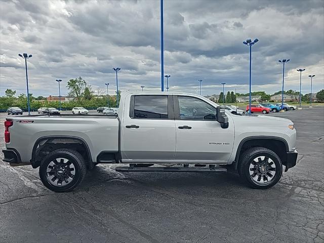 Photo of 2022 Silver Ice Metallic Chevrolet Silverado 2500