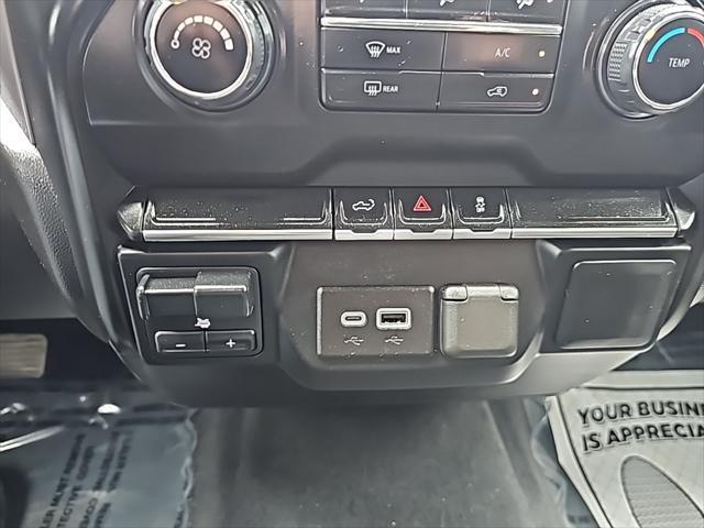 Photo of 2022 Silver Ice Metallic Chevrolet Silverado 2500