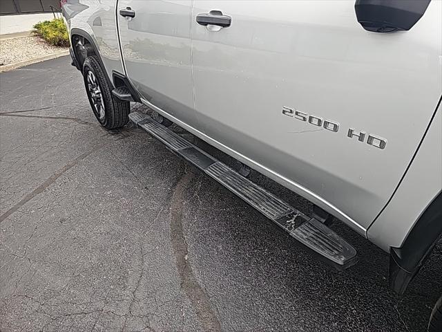 Photo of 2022 Silver Ice Metallic Chevrolet Silverado 2500
