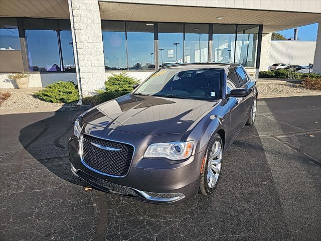 2017 Chrysler 300