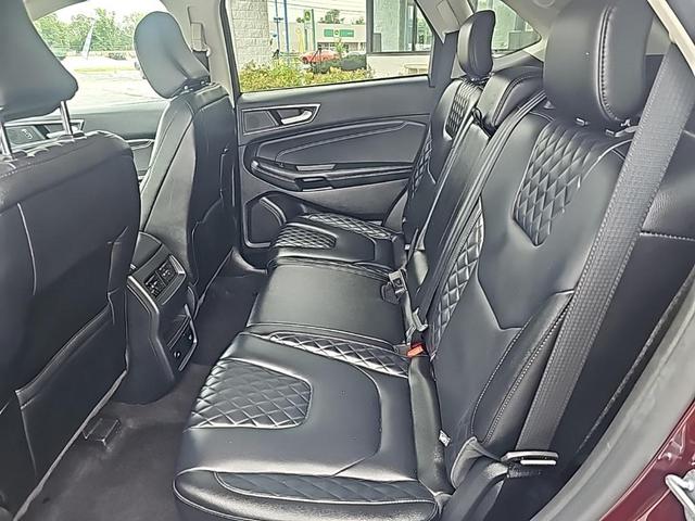 Photo of 2024 Burgundy Ford Edge