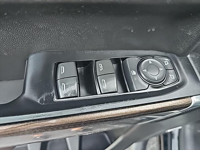 Photo of 2019 Black Chevrolet Silverado 1500