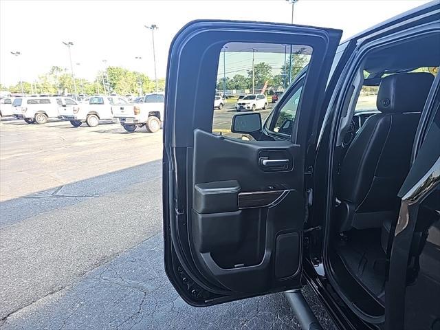 Photo of 2019 Black Chevrolet Silverado 1500