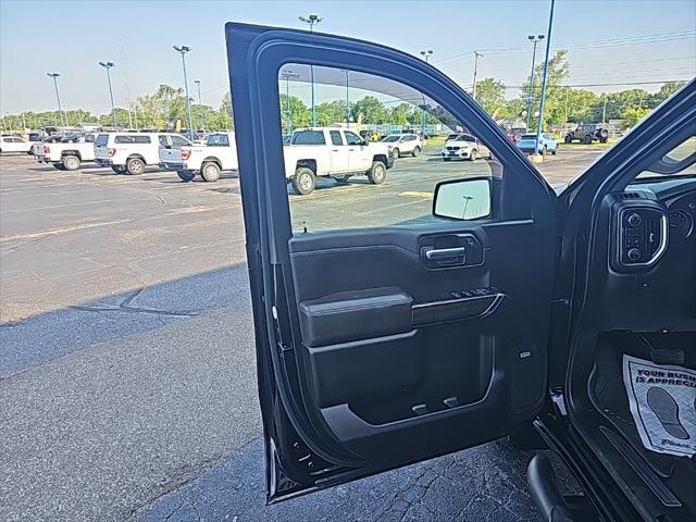 Photo of 2019 Black Chevrolet Silverado 1500