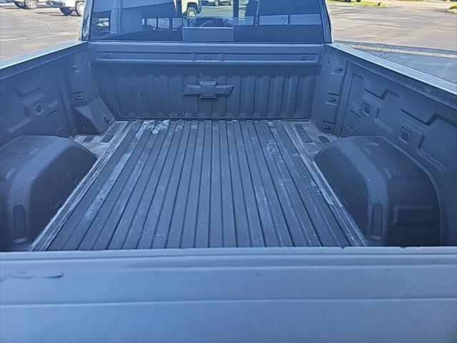 Photo of 2019 Black Chevrolet Silverado 1500