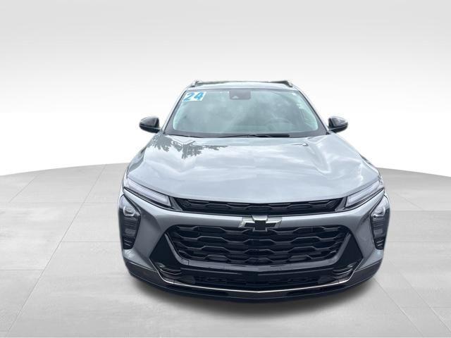 Photo of 2024 Sterling Gray Metallic Chevrolet Trax