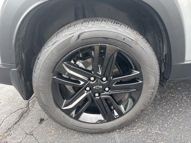 Photo of 2024 Sterling Gray Metallic Chevrolet Trax