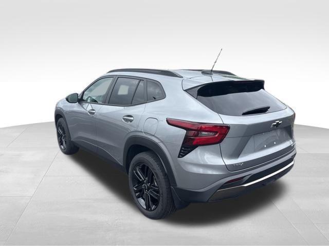 Photo of 2024 Sterling Gray Metallic Chevrolet Trax