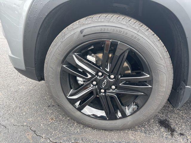 Photo of 2024 Sterling Gray Metallic Chevrolet Trax