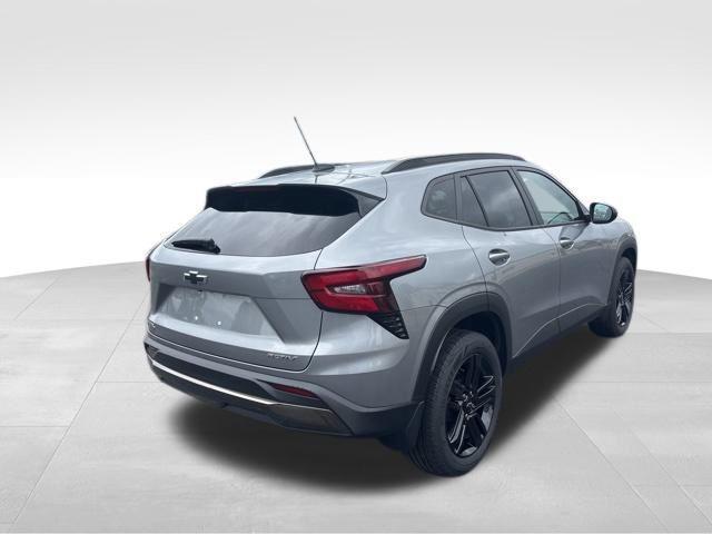 Photo of 2024 Sterling Gray Metallic Chevrolet Trax