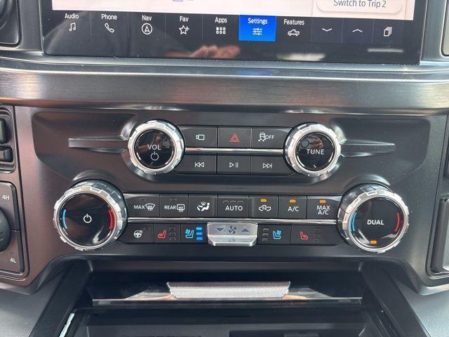 Photo of 2025 Black Metallic Ford F-250