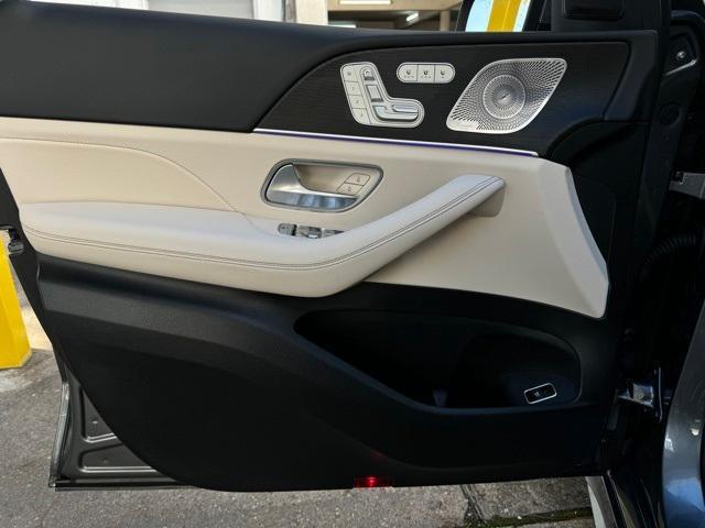 Photo of 2025  Mercedes-Benz GLS 450