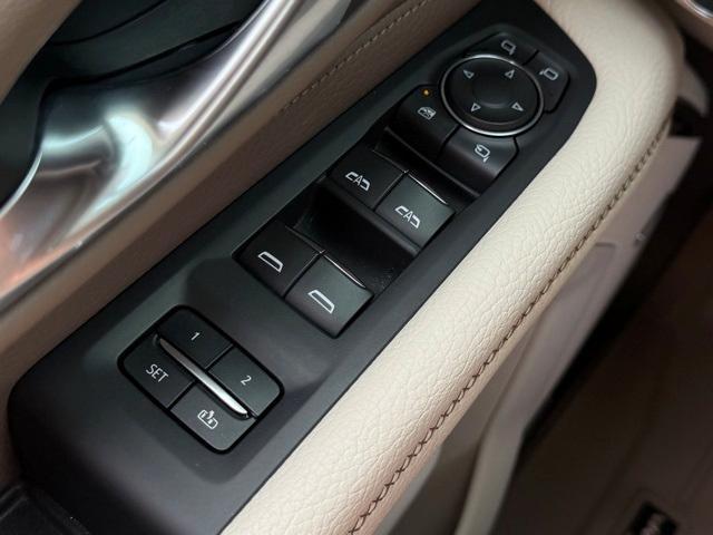 Photo of 2022 Hunter Metallic GMC Yukon
