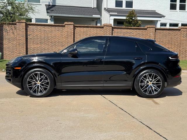 Photo of 2024 Black Porsche Cayenne