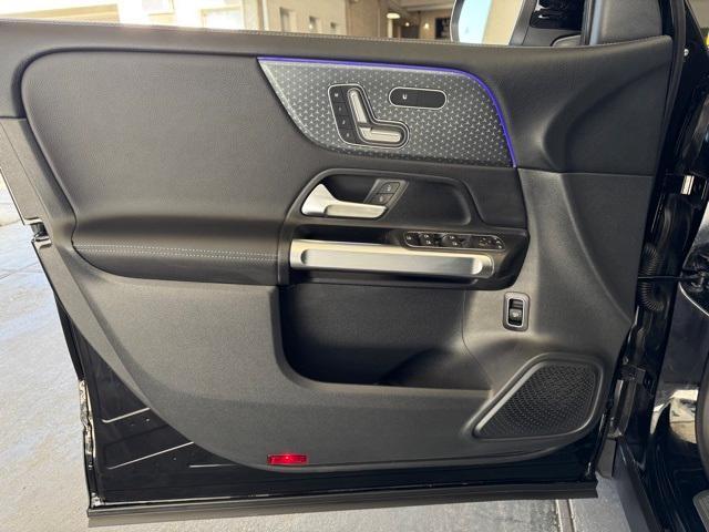 Photo of 2025 Black Mercedes-Benz GLB 250
