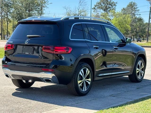 Photo of 2025 Black Mercedes-Benz GLB 250
