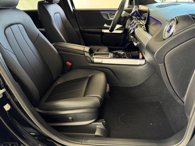 Photo of 2025 Black Mercedes-Benz GLB 250