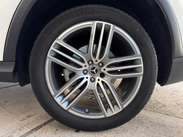 Photo of 2024 Polar White Mercedes-Benz GLS 450
