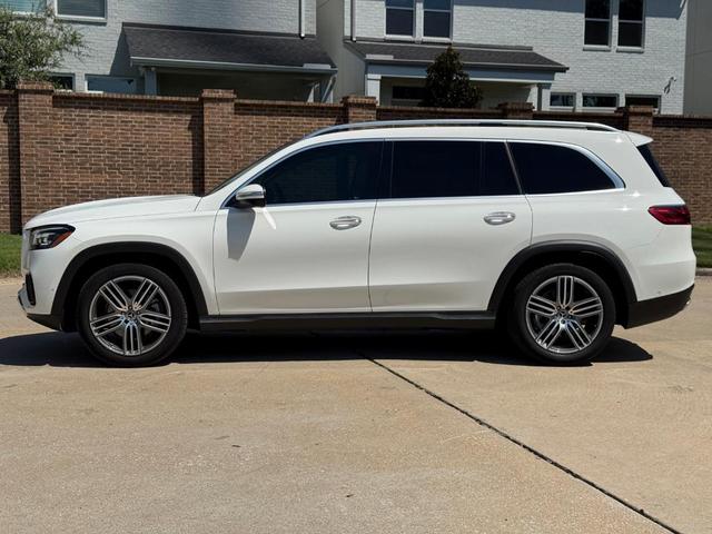 Photo of 2024 Polar White Mercedes-Benz GLS 450