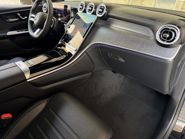 Photo of 2026 Obsidian Black Mercedes-Benz GLC 300