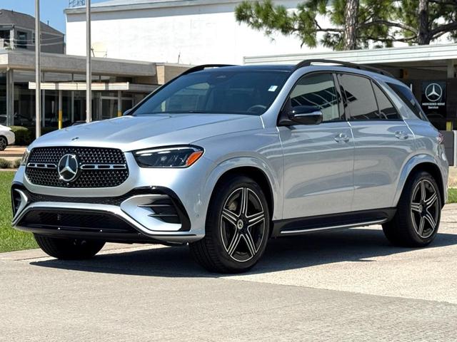 Photo of 2026 Silver Metallic Mercedes-Benz GLE 450
