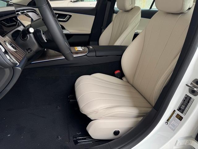Photo of 2025 Polar White Mercedes-Benz E-Class