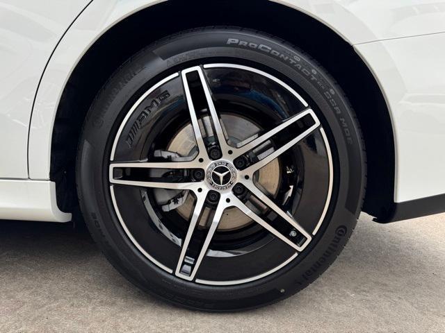 Photo of 2025 Polar White Mercedes-Benz E-Class