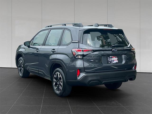 Photo of 2025 Magnetite Gray Metallic Subaru Forester