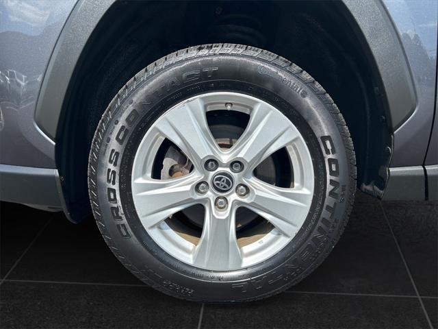 Photo of 2021 Magnetic Gray Metallic Toyota RAV4 Hybrid