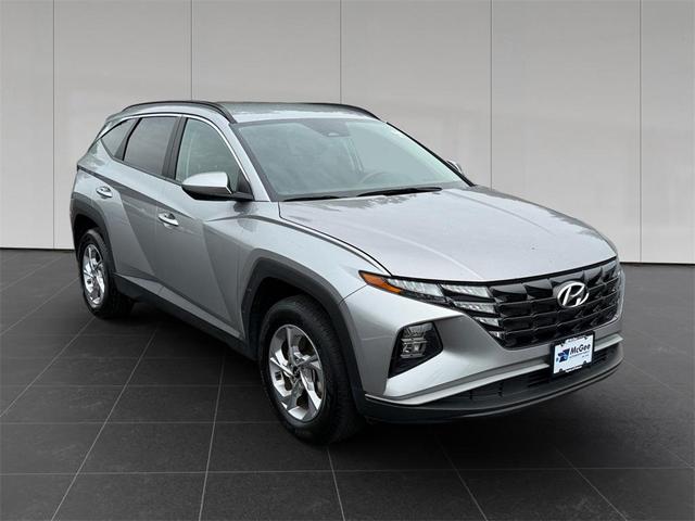 Photo of 2024 Shimmering Silver Hyundai TUCSON