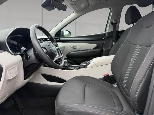 Photo of 2024 Shimmering Silver Hyundai TUCSON