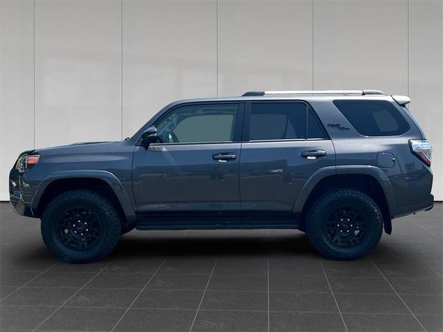 Photo of 2018 Magnetic Gray Metallic Toyota 4Runner