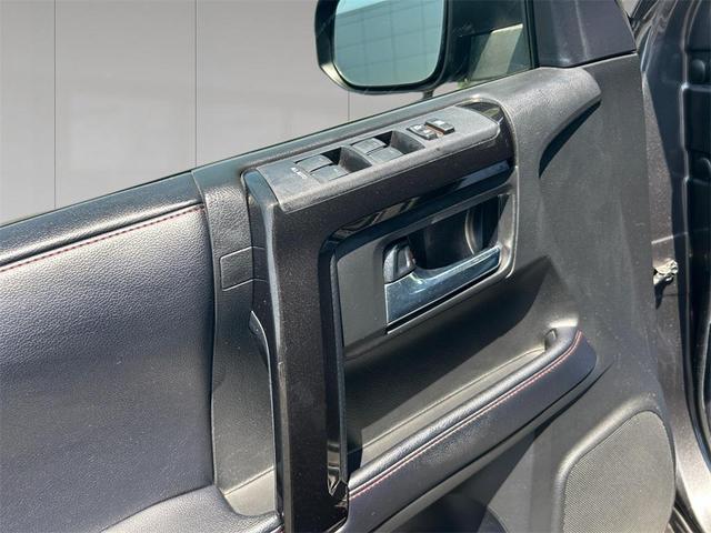 Photo of 2018 Magnetic Gray Metallic Toyota 4Runner