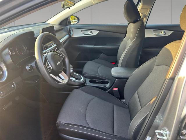 Photo of 2024 Steel Gray Kia Forte