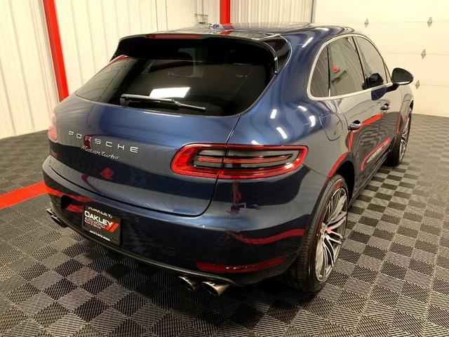 Photo of 2015 Blue Porsche Macan