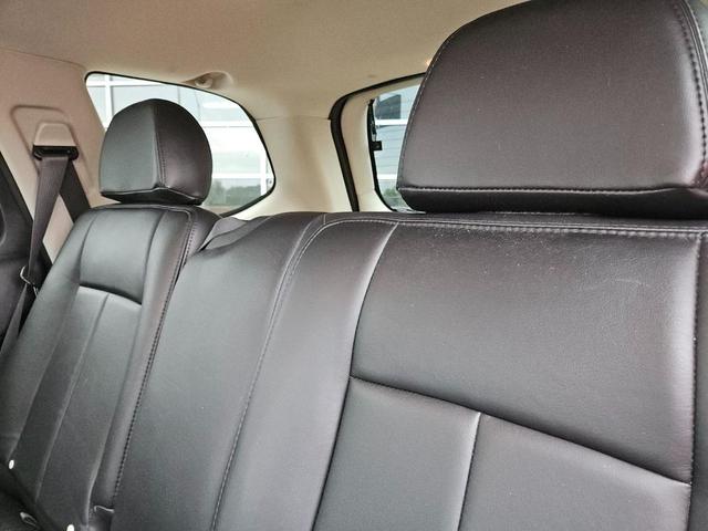 Photo of 2007 Red GMC Envoy