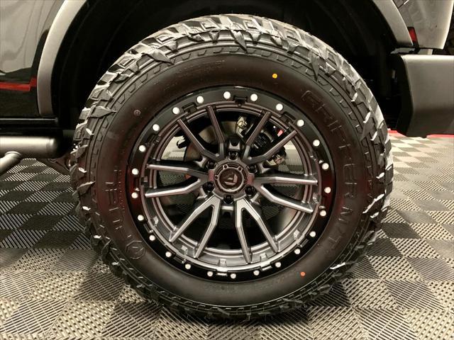 Photo of 2025 Black Ford Bronco