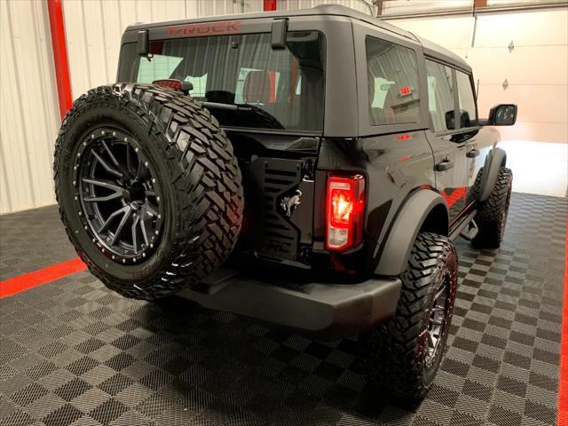 Photo of 2025 Black Ford Bronco